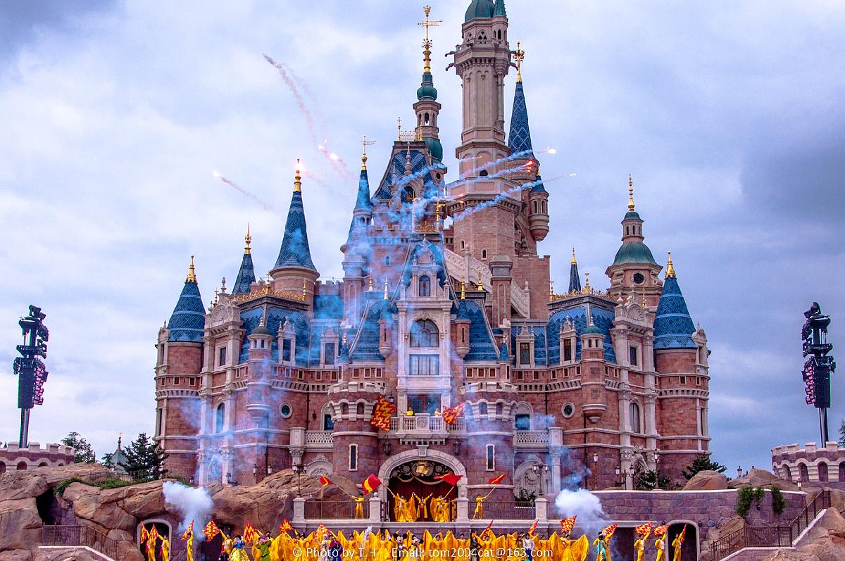 上海迪士尼乐园重新开放 美团网络订票量超2倍增长