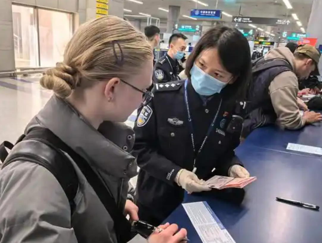 山西边检总站全力保障太原直飞莫斯科国际航线复航