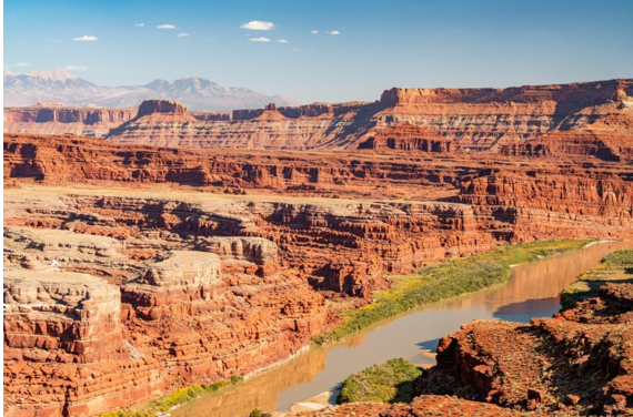 放慢脚步，在犹他州五大国家公园红岩间疗愈身心